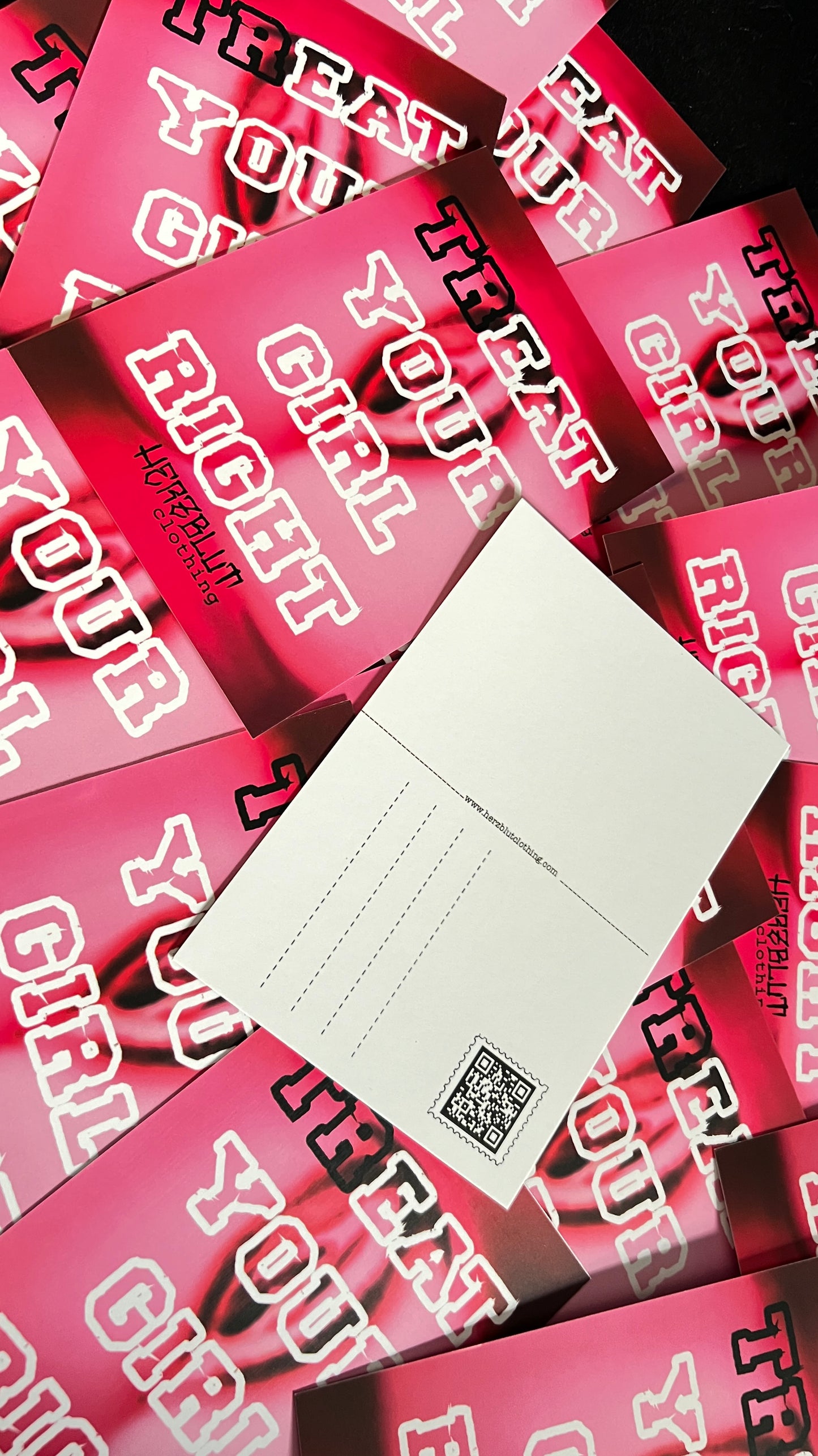 TREAT YOUR GIRL RIGHT - Postkarte