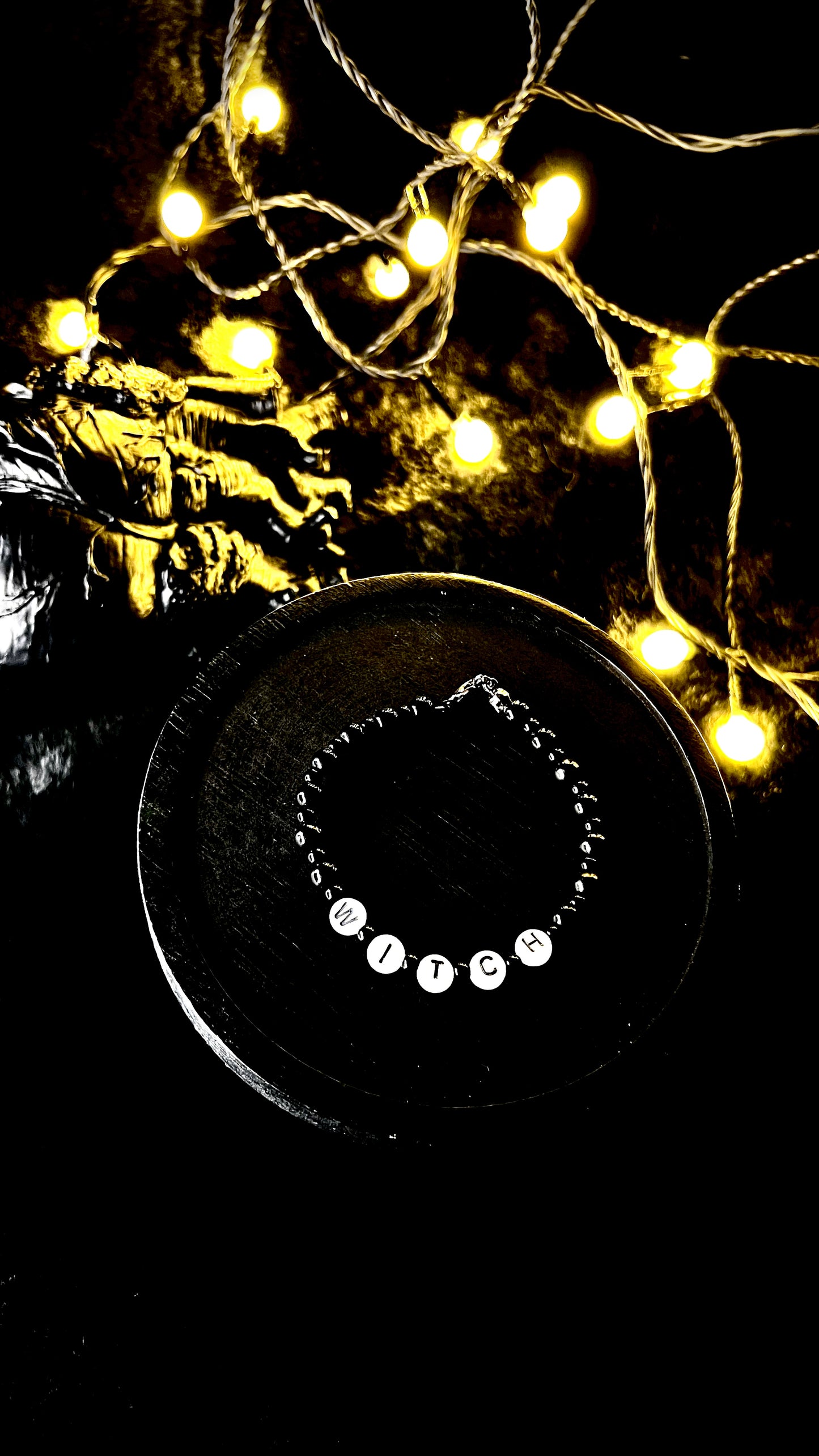 WITCH Armband - schwarz/weiß (fluoreszierend)