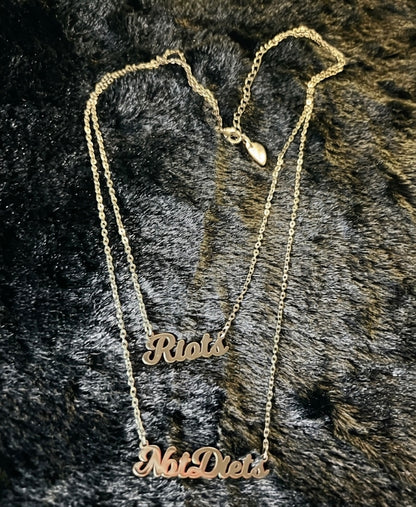 RIOTS NOT DIETS Kette - gold/silber