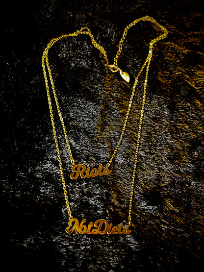 RIOTS NOT DIETS Kette - gold/silber